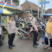 Cegah Gangguan Kamtibmas, Polisi Laksanakan Patroli KRYD di Pasar Kasui