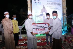 Bupati Uas Beri Bantuan dan Resmikan Masjid As- Shahabah Kelurahan Tungkal III