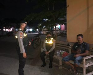Hingga Larut Malam, Personel Samapta Polda Banten Patroli Ciptakan Situasi Kamtibmas