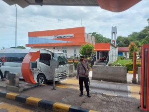 Personel Ditpamobvit Polda Banten Lakukan Patroli dan Pengamanan di Jalan Tol Milik PT MMS
