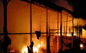 Rumah Makan MIMI Chicken Bandaratu Mukomuko Ludes Terbakar