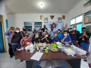 Anggota DPR Nuroji Silahturrahmi ke PWI Depok, Diskusi Kinerja Pembangunan