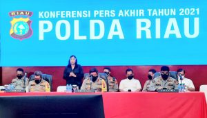 Press Release Akhir Tahun 2021 Polda Riau