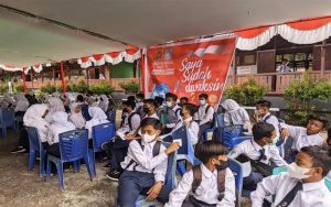 Kabinda Kalbar Menggelar Vaksinasi di SMPN 1 Rasau Jaya dan Desa Sungai Itik