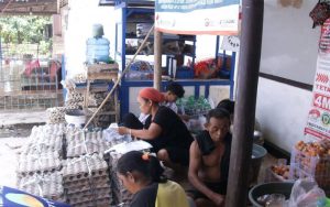 Agen E-Warong Iin Desa Pawidean Diduga Dalam Penyaluran Sembako BPNT Amburadul