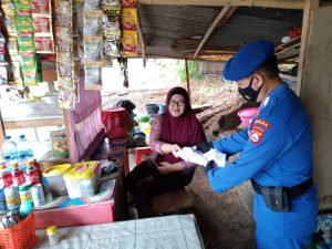 Cegah Penyebaran Covid-19 di Wilayah Pesisir, Ditpolairud Polda Banten Bagikan Masker 