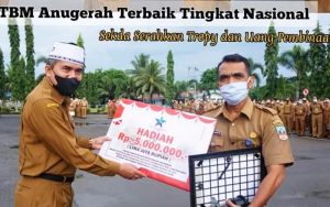 TBM Anugerah Terbaik Tingkat Nasional, Sekda Serahkan Tropy dan Uang Pembinaan