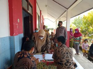 Polsek Panimbang Lakukan Pengamanan Vaksin Anak di Sekolah