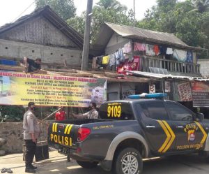 Polsek Bojong Laksanakan Patroli Serta Sosialisasi Vaksinasi Covid – 19 dan Pembagian Masker