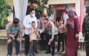 Kunker Kapolres Apresiasikan Wali Murid SD 03 Pulau Punjung