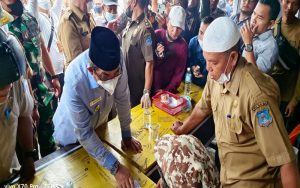 Akibat Konsleting Listrik 14 Rumah Ludes Dilalap Sijago Merah, Bupati Dirikan Posko Bantuan