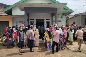 Bhabinkamtibmas Polsek Cimanuk Monitoring Penyaluran BPS/BPNT