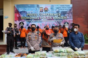 Ditresnarkoba Polda Banten Bersama Polres Pandeglang Ungkap Penyelundupan 23 Kg Sabu