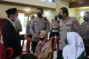 Kapolres Pandeglang Sambut PJU Polda Banten Cek Vaksinasi di Ponpes Al-Mizan