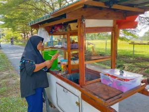 Pedagang Makanan Keliling Keluhkan Harga Migor Meroket