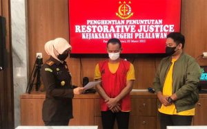 Curi Sawit Untuk Beli Beras, Pria Ini Dibebaskan Kejari Pelalawan Lewat Restorative Justice