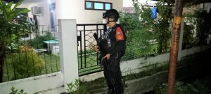 Satbrimob Polda Banten Jaga Keamanan Lingkungan Asrama Personel
