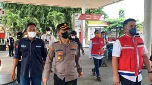 Kapolresta Serang Kota Cek Ketersedian BBM di Jalan Tol Tangerang-Merak Rest Area KM 68A