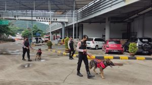 Ditsamapta Polda Banten Libatkan Anjing Pelacak Sterilisasi Pengamanan Kunker Kapolri 