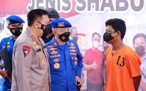 Kapal Korpolairud Baharkam Polri BKO Polda Riau Berhasil Tangkap Pelaku 15 Kg Narkoba di Dumai