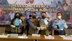Polda Banten Ungkap Penyelundupan Sabu di Charger HP