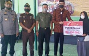 Pemko Bukittinggi Antisipasi Kelangkaan Minyak Goreng Dengan Memberikan Bantuan 