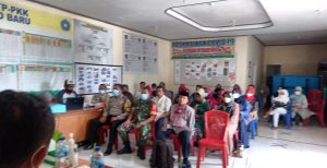 Babinsa Koramil 04/LL Kodim 0312/Padang Serka Erwin Menghadiri Musyawarah LPM