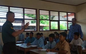 Koramil 04/LL Kodim 0312/Padang Berikan Motivasi Belajar Buat Siswa