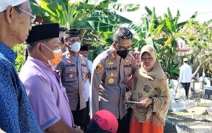 Sebagai Wujud Kepedulian, Kapolres Ketapang Lakukan Takziah Kepada Purnawirawan Polres Ketapang