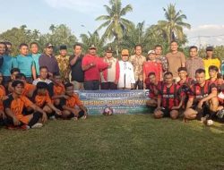Persiko Cup XVIII Resmi Dibuka, Ketua DPRD Dharmasraya Lakukan Tendangan Pertama