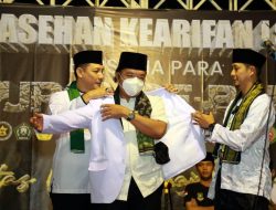 Mendapat Penyematan Kehormatan Dari Kesti TTKKDH, Pj Gubernur Komitmen Majukan Kesenian Pencak Silat di Banten
