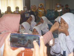 Atasi Stunting Ribuan Siswi di Kabupaten Ciamis Minum Tablet Tambah Darah