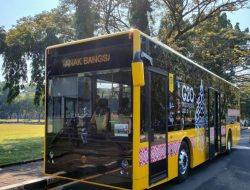 Bus Listrik UI Jadi Kendaraan Listrik Pertama Beroperasi di Jalur Transjakarta