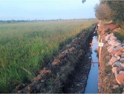 Pembangunan Saluran Air di Desa Cangkringturi Diduga Tidak Sesuai Ketentuan
