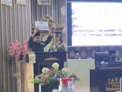 Rapat Paripurna DPRD Way Kanan Pengesahan APBD-P TA 2022 di Warnai Suara Penolakan Kenaikan Harga BBM