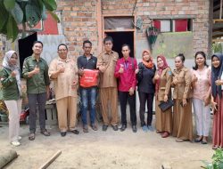Sesuai Kebutuhan Warga, Melalui Dinsos Bupati Serahkan SKTM Untuk Masyarakat