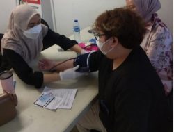 Antusiasme Masyarakat Vaksinasi, Kolaborasi BINDA DKI Jakarta Bersama Dinkes