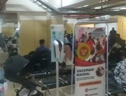 Pengunjung Mall Kokas, Puas dengan Pelayanan Vakisansi dari BINDA dan Dinkes