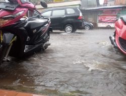 Akibat Tidak Normalnya Sebagian Gorong-Gorong, Jalanan Banjir Hingga Masuk Pemukiman