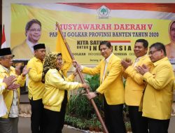 Serentak, Puluhan Ribu Warga Ikuti Jalan Sehat Partai Golkar di Banten