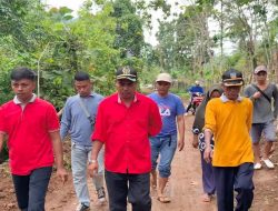 Ketua DPRD Dharmasraya Harapkan Akses Jalan ke Rumah Penduduk Terpencil Bisa Terakses