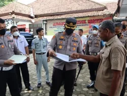 Sidak di Samsat Way Kanan, Kapolres Fokuskan Pelayanan dan Sosialisasikan Aplikasi App