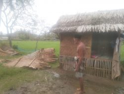 Rumah Ambruk, Kakek di Pandeglang Tinggal di Bekas Kandang Kambing