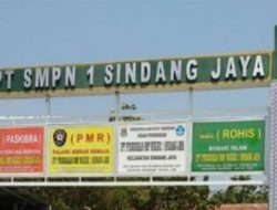 Kepala SMPN 1 Sindang Jaya Diduga Bisnis Baju Seragam