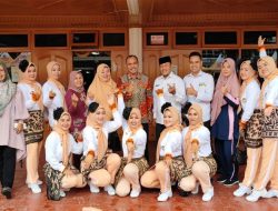 Ketua DPRD Kabupaten Dharmasraya Bersama Sekdakab Hadir Dalam Acara Pentas Seni