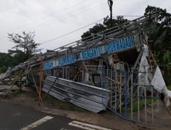 Puluhan Rumah di Ciamis Rusak Dihantam Puting Beliung