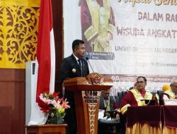 Dihadapan Wisudawan UIN Imam Bonjol, Sutan Riska: Bawa Spirit Perjuangan Tokoh Minangkabau Dalam Kehidupan 