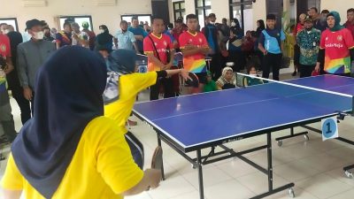 Walikota Tangerang Hadiri Webinar Hari Guru Nasional dan HUT ke- 77 PGRI