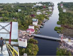 Masyarakat Pembedilan Ketapang Apresiasi  Proyek Jembatan Gantung Kementerian PUPR Rp 3,7 Milyar