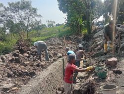 Proyek Drainase Menggunakan Uang Rakyat Tidak Tepat Sasaran